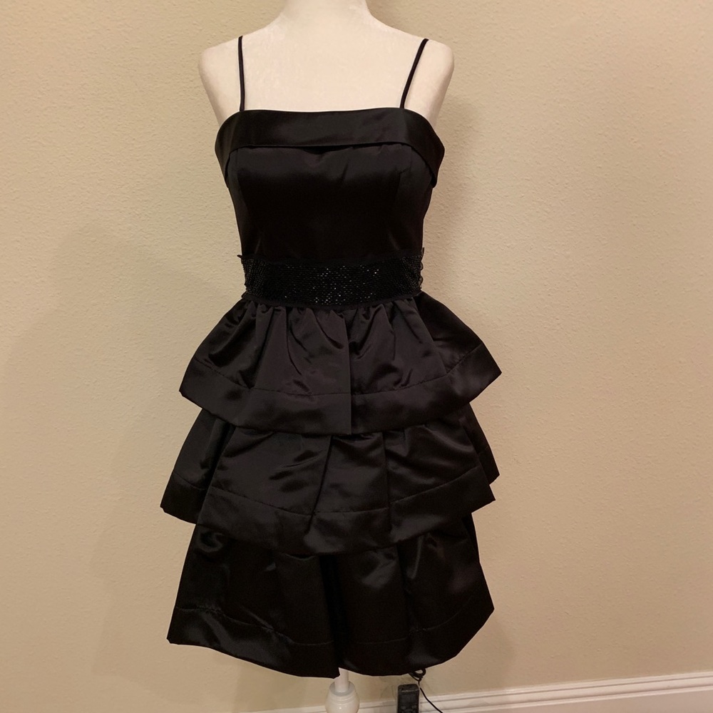 NWOT BCBG Black Ruffles Cocktail Dress Sz 2